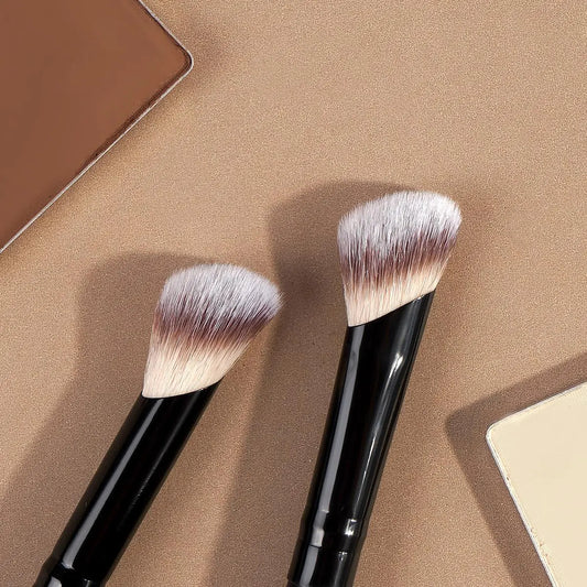 MAANGE 7Pcs Makeup Brush Set, Face Makeup Brushes, Flat Foundation Brush, Loose Powder Brush, Blush Brush, Concealer Brush, Contour Brush, Eyeshadow, Detail Brush, Makeup Brushes for Application, Professionals and Beginners